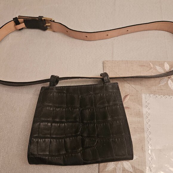 Vintage Dooney and Bourke Belt Purse - Picture 3 of 13